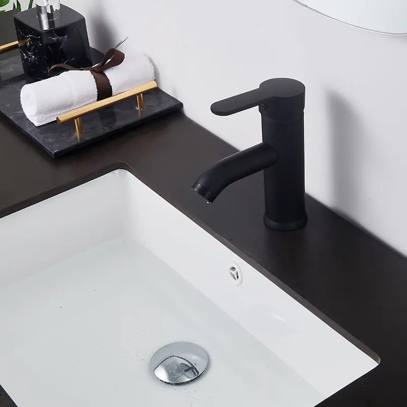 Einfacher Typ Black Badezimmer Wasserhahn
